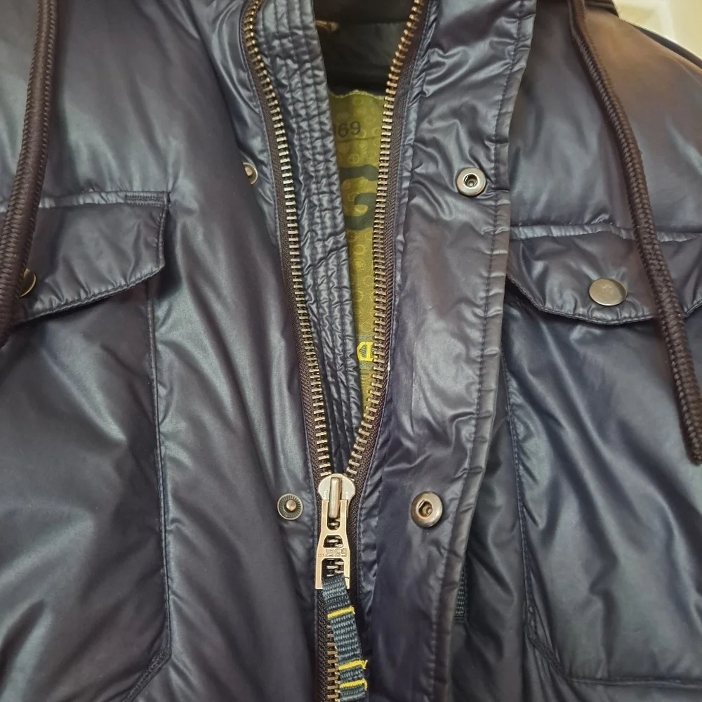 GAP jacket Navy Puffer Parka with Fur Trim.
